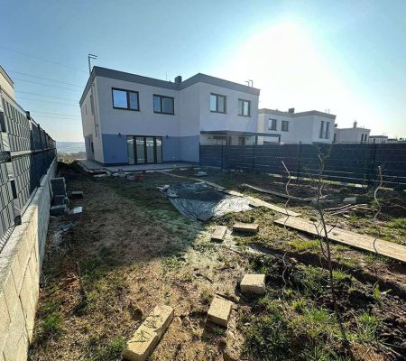 ríprava pozemku na realizáciu záhrady pri modernom rodinnom dome – záhradné služby v Prešove, Košiciach, Bardejove, Starej Ľubovni a Vranove nad Topľou.