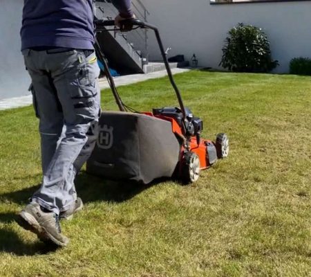 Profesionálne kosenie trávnika – údržba zelene v Prešove, Košiciach, Bardejove, Starej Ľubovni a Vranove nad Topľou.