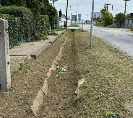 Profesionálna údržba verejných plôch – kosenie a čistenie zelene v Prešove, Košiciach, Bardejove, Starej Ľubovni a Vranove nad Topľou.